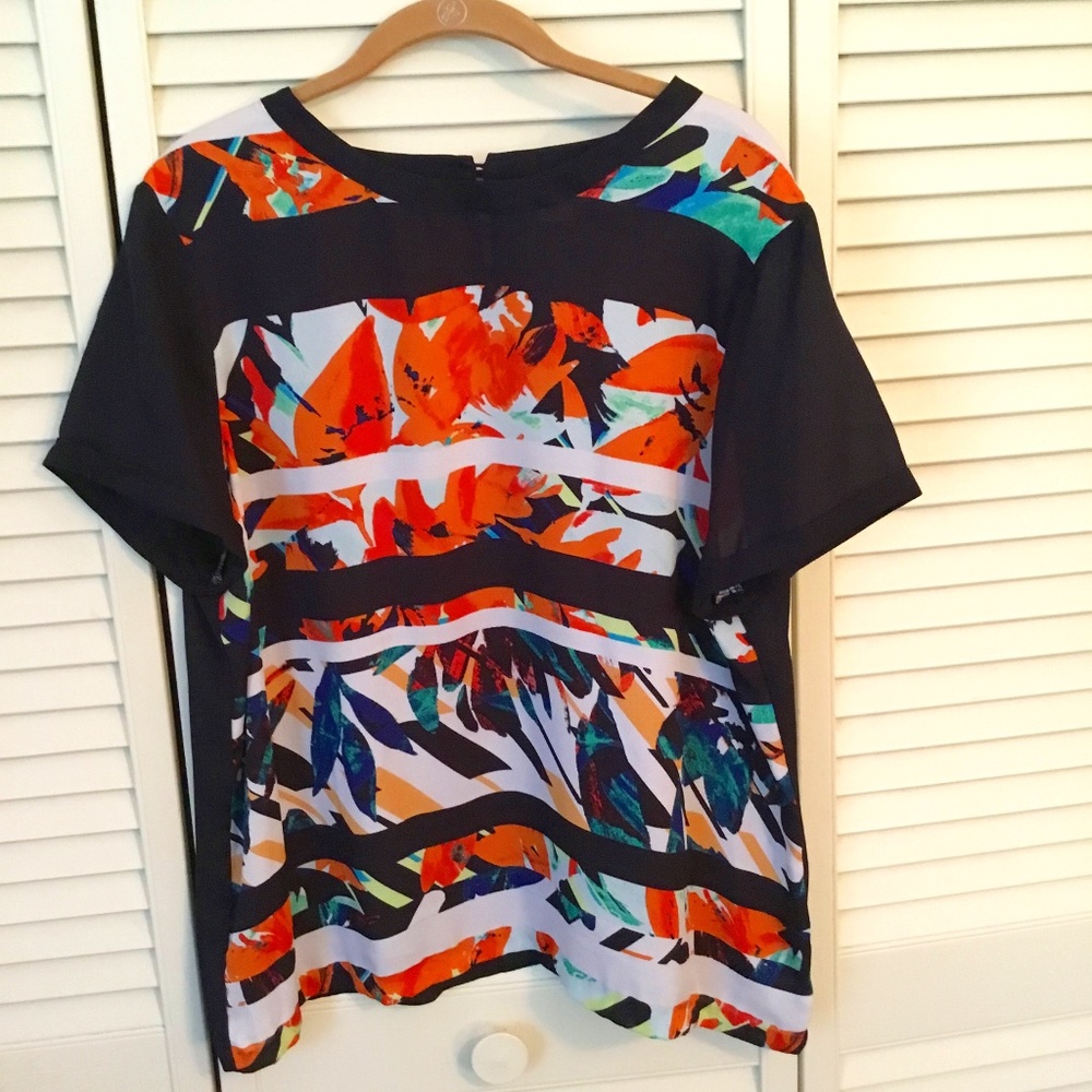 Liz Claiborne Vintage  Short Sleeve Top